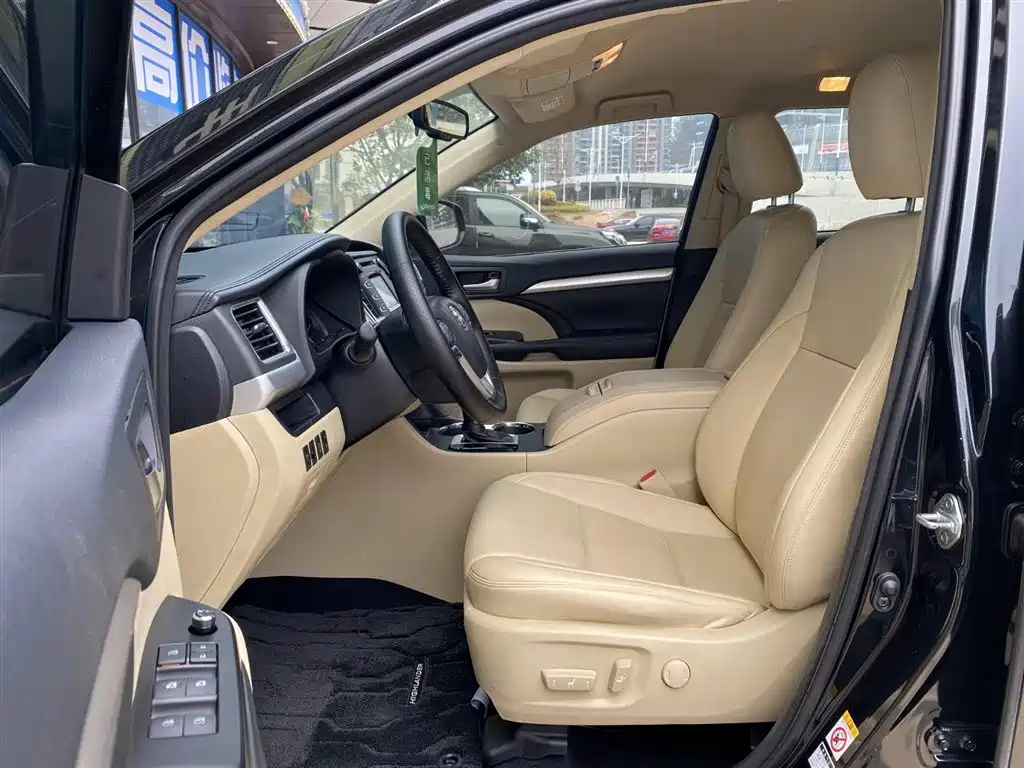 TOYOTA HIGHLANDER 2018