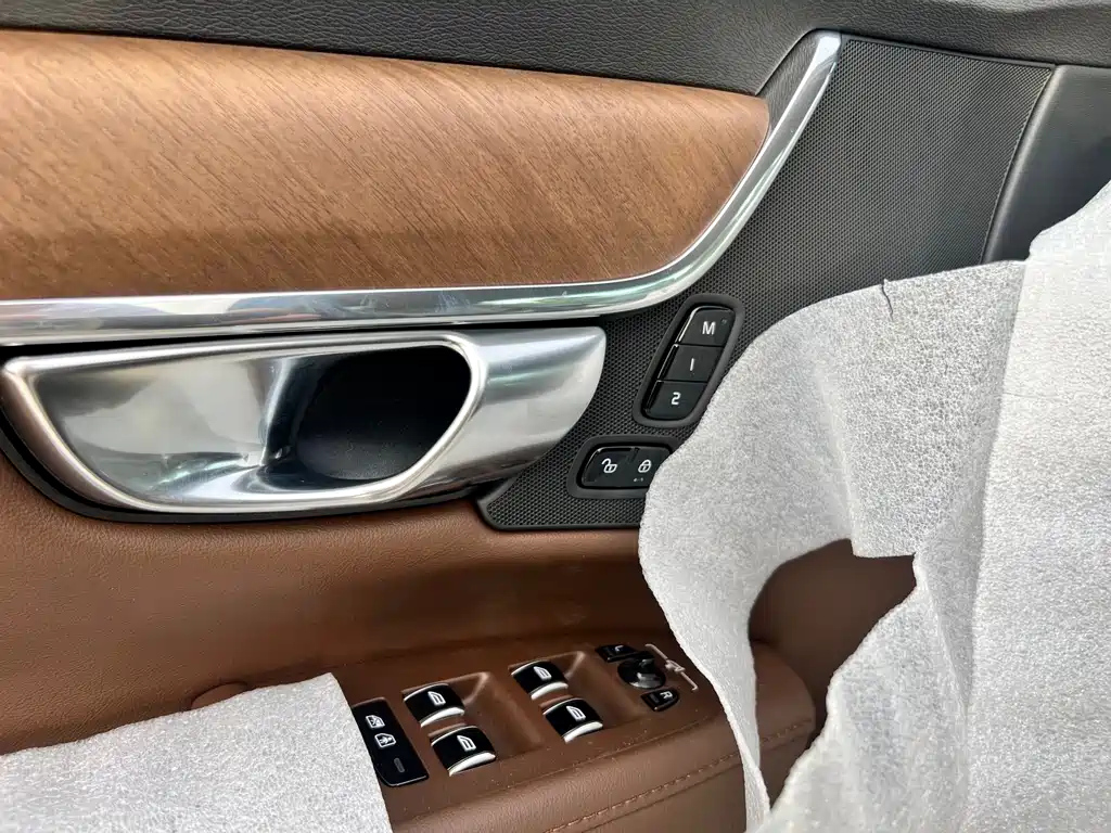 VOLVO S90 2024