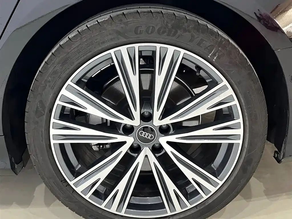 AUDI A6L 2023