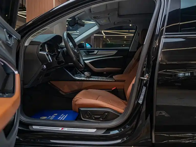 AUDI A6L 2021