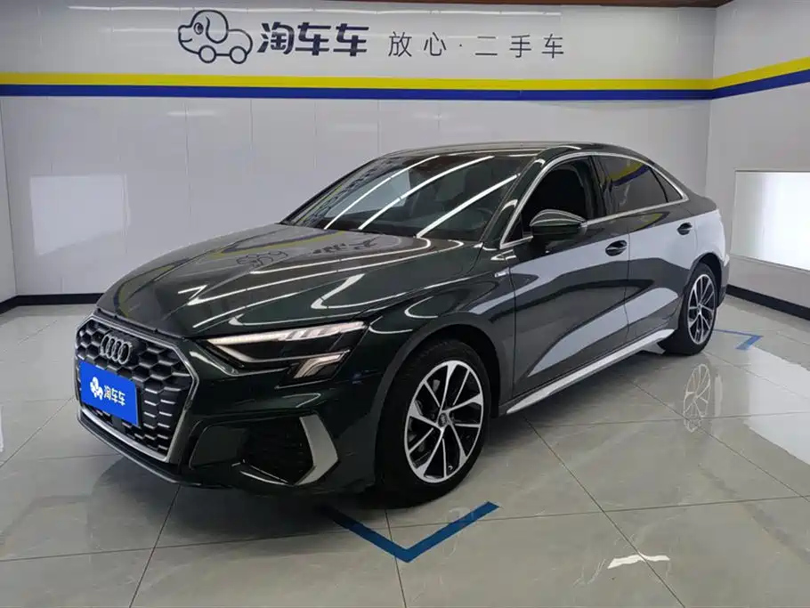 AUDI A3 2022