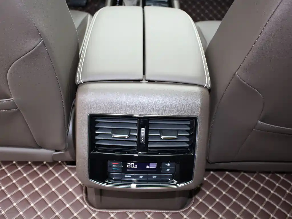VOLKSWAGEN VILORAN 2022