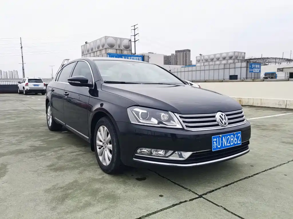 VOLKSWAGEN MAGOTAN 2014