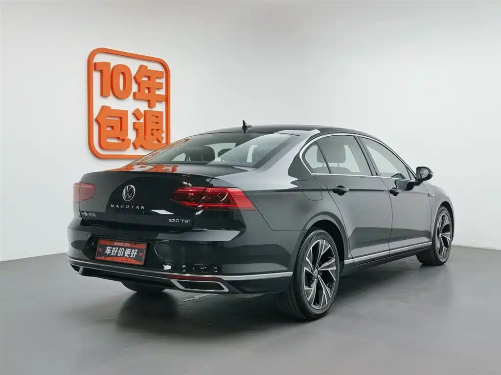 VOLKSWAGEN MAGOTAN 2021