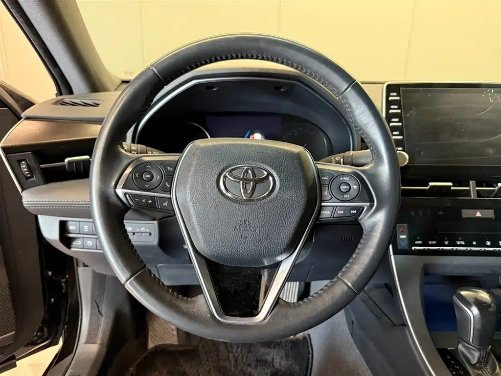 TOYOTA AVALON 2019