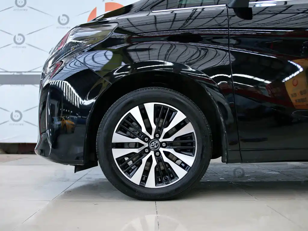 TOYOTA ALPHARD 2018
