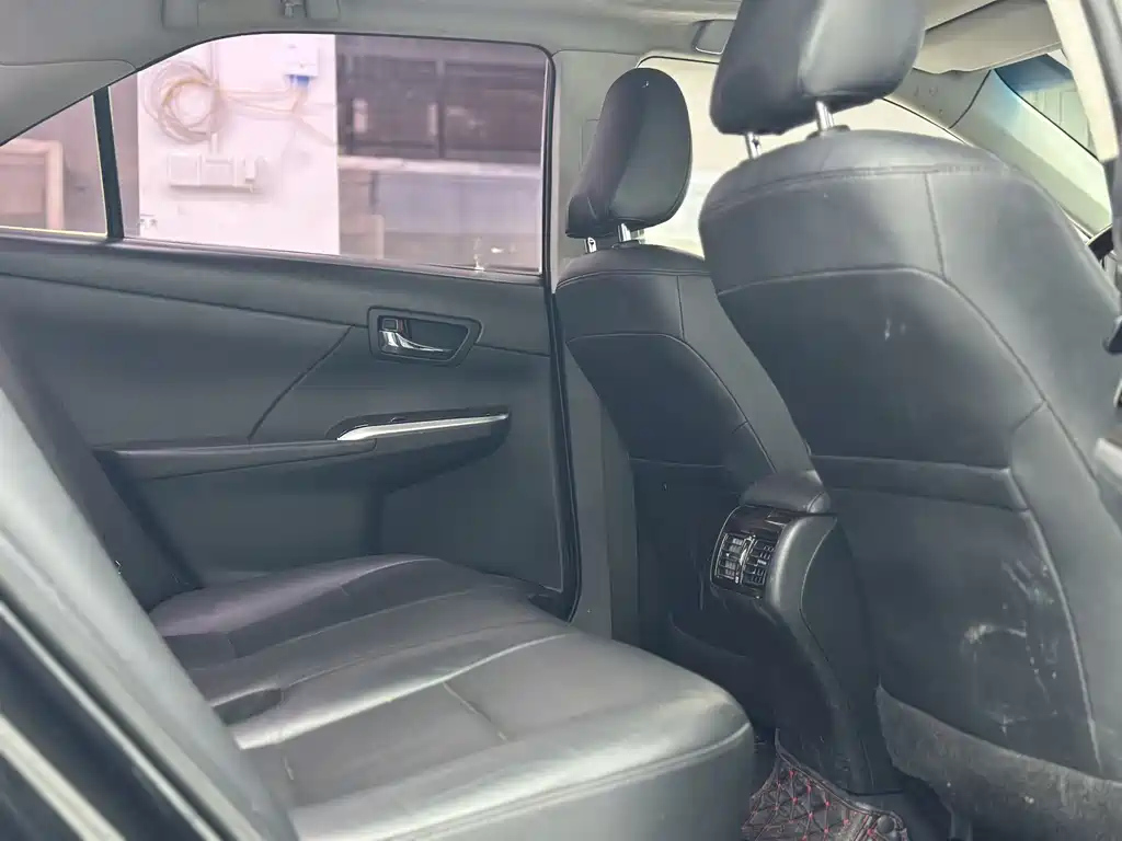 TOYOTA CAMRY 2016