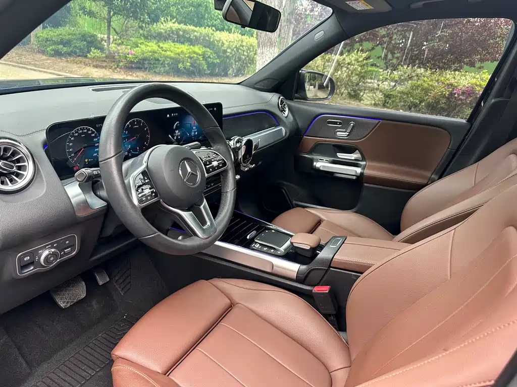 MERCEDES BENZ GLB 2021