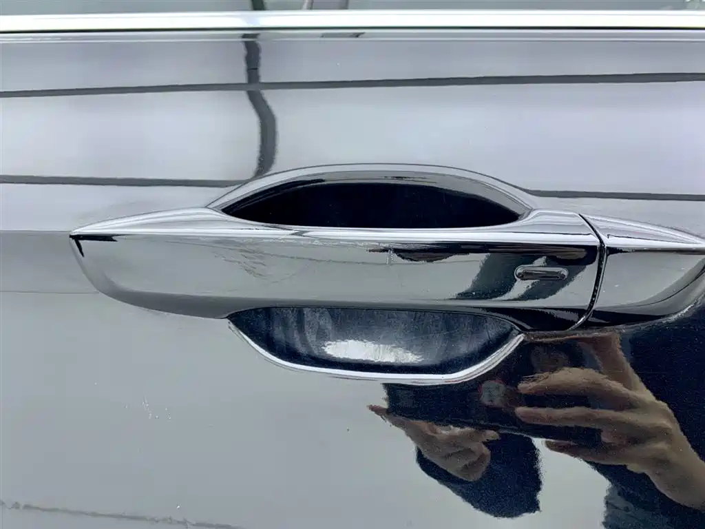 VOLKSWAGEN MAGOTAN 2020