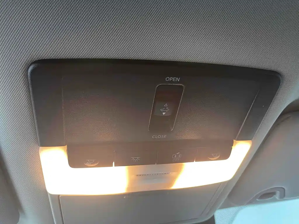 NISSAN TEANA 2021