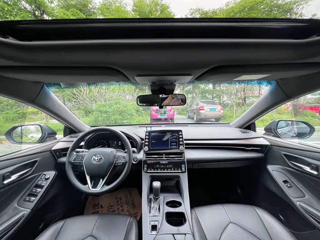 TOYOTA AVALON 2020