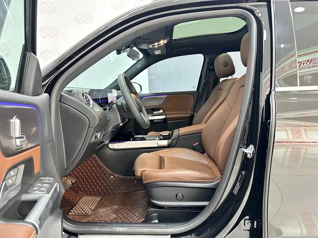 MERCEDES BENZ GLB 2022
