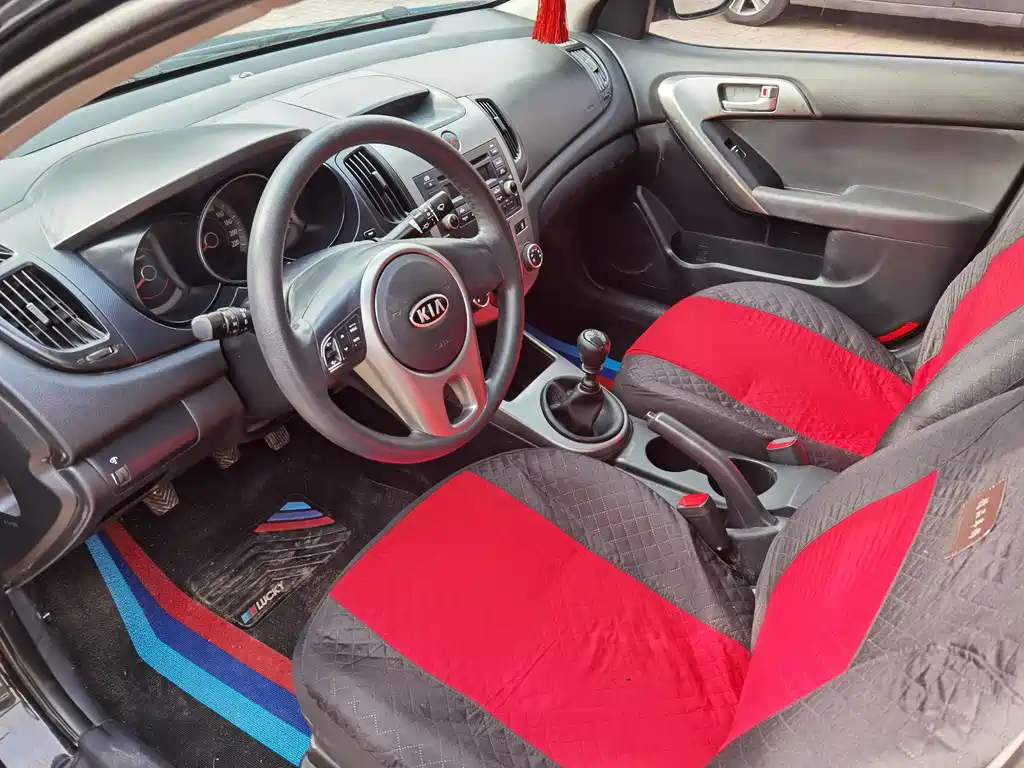 KIA FORTE 2012