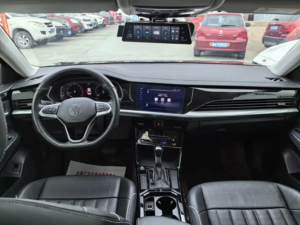 VOLKSWAGEN PASSAT 2022