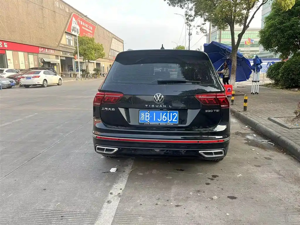 VOLKSWAGEN TIGUAN L 2022