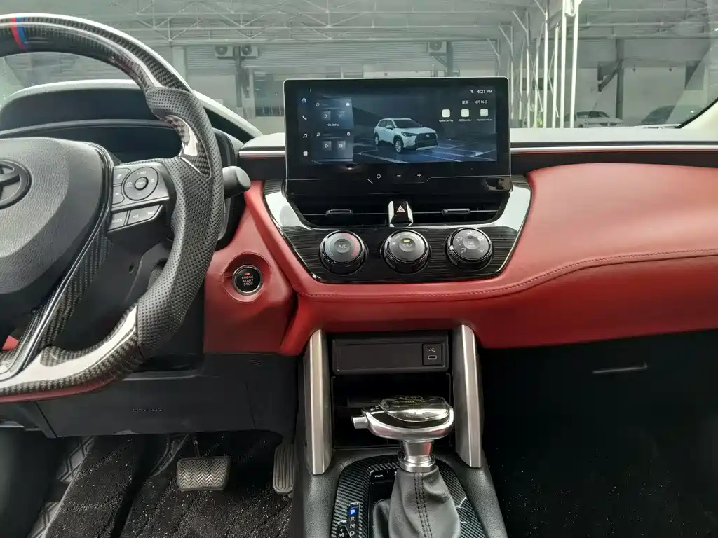 TOYOTA COROLLA CROSS 2024