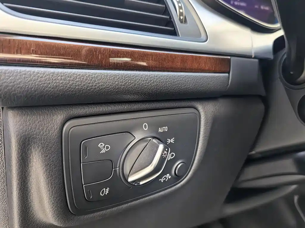 AUDI A6L 2017