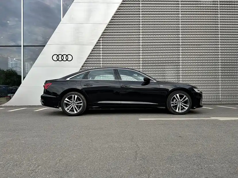 AUDI A6L 2024