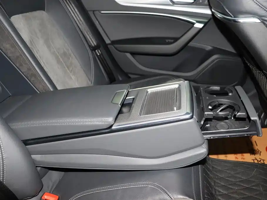 AUDI A6L 2022