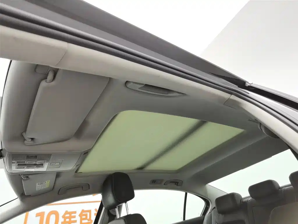 VOLKSWAGEN MAGOTAN 2020