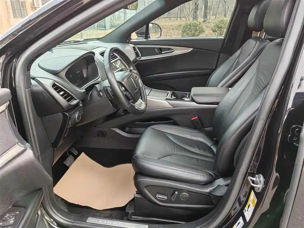 LINCOLN NAVIGATOR IMPORT 2019