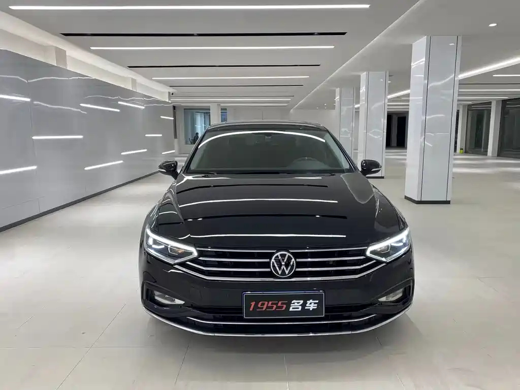 VOLKSWAGEN MAGOTAN 2022