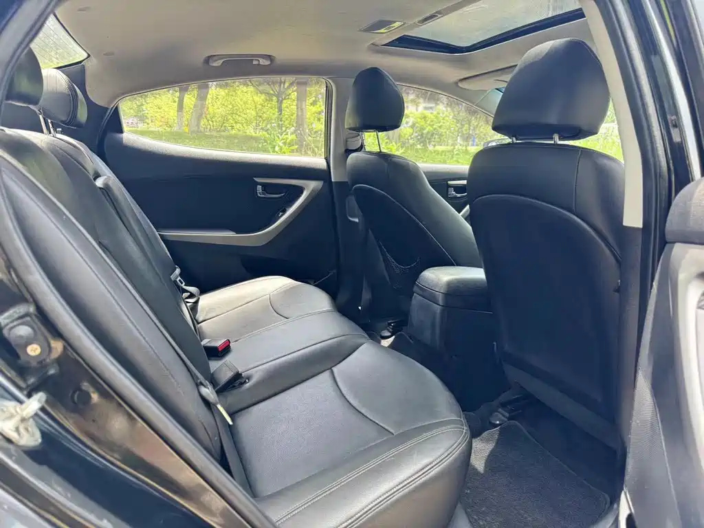 HYUNDAI ELANTRA 2014