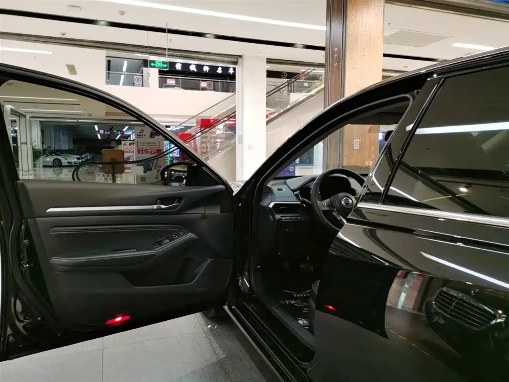 NISSAN TEANA 2020
