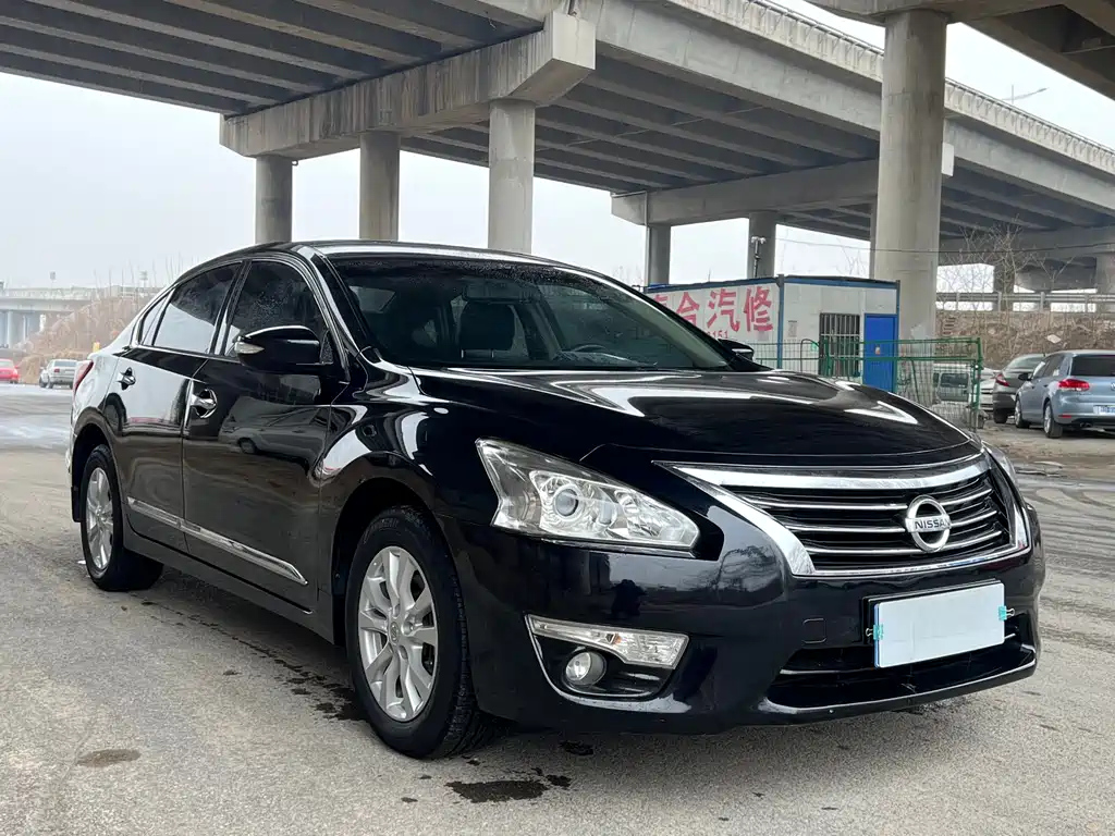 NISSAN TEANA 2016