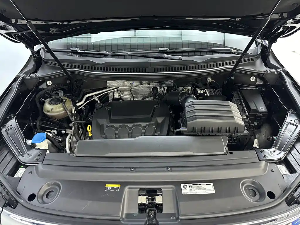 VOLKSWAGEN VILORAN 2022