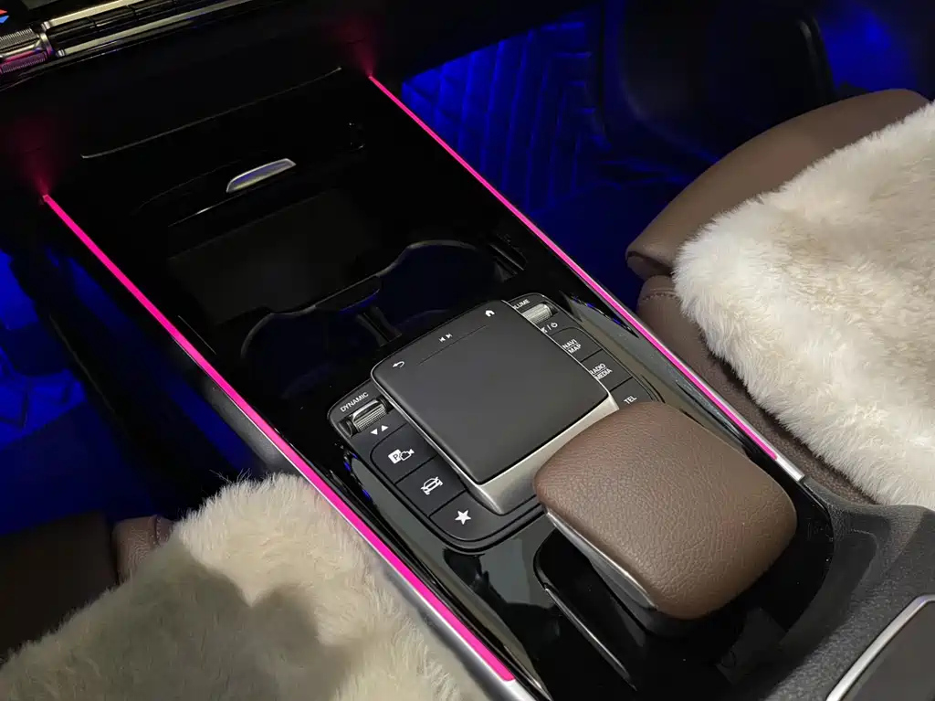 MERCEDES BENZ GLB 2021