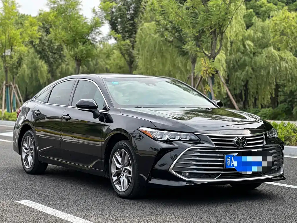 TOYOTA AVALON 2020