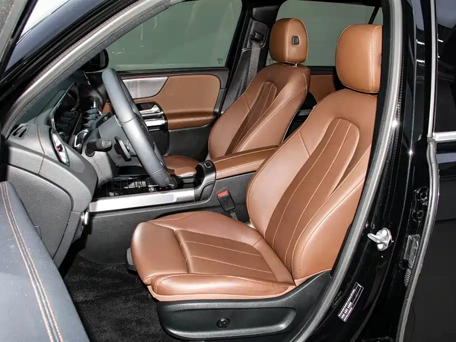 MERCEDES BENZ GLB 2023