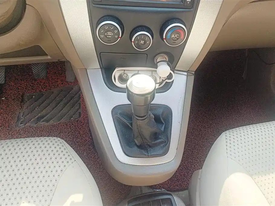 HYUNDAI TUCSON 2012