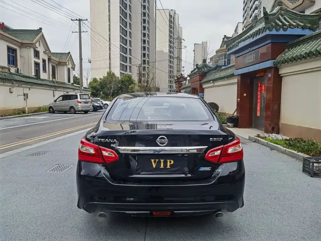 NISSAN TEANA 2018