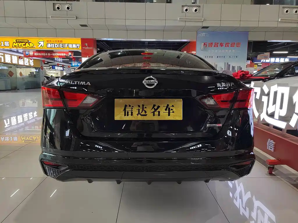 NISSAN TEANA 2022