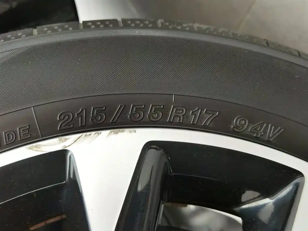 TOYOTA AVALON 2022
