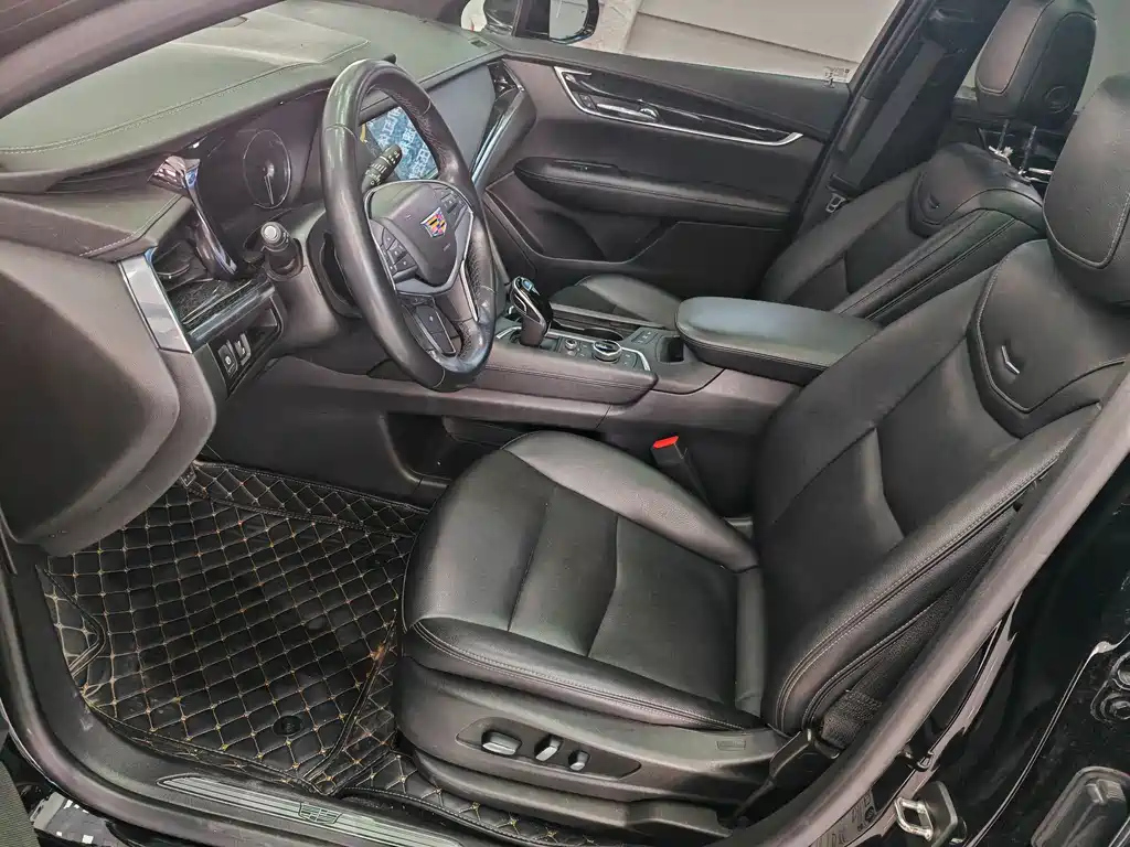 CADILLAC XT5 2020