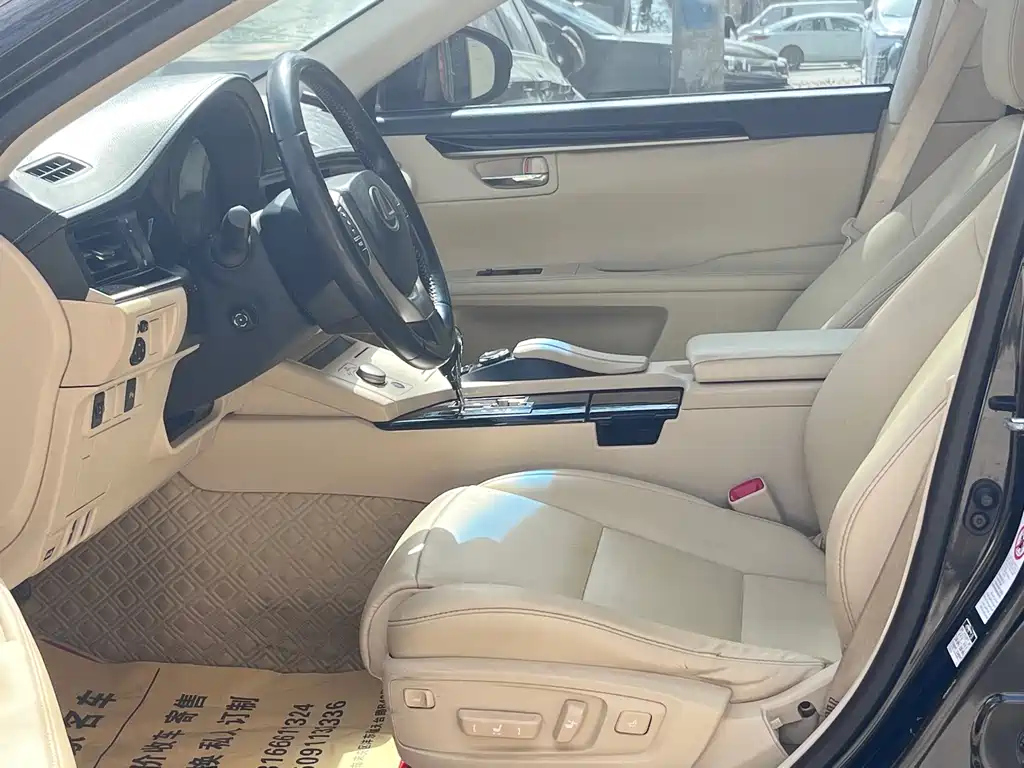 LEXUS ES 2014