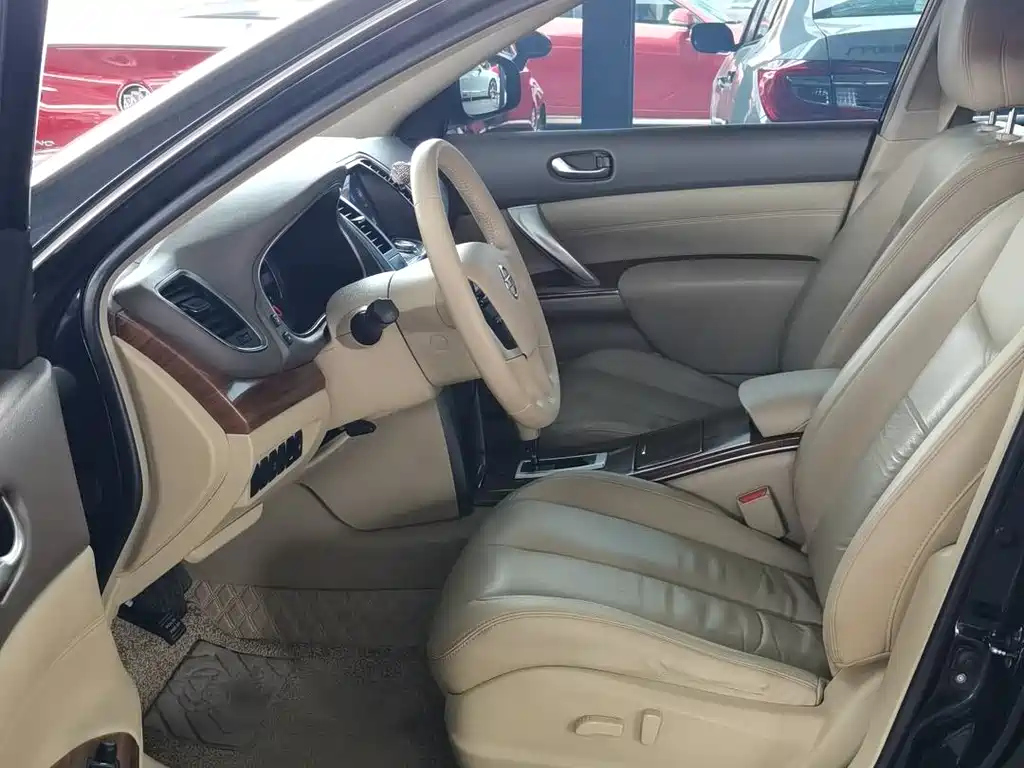NISSAN TEANA 2012
