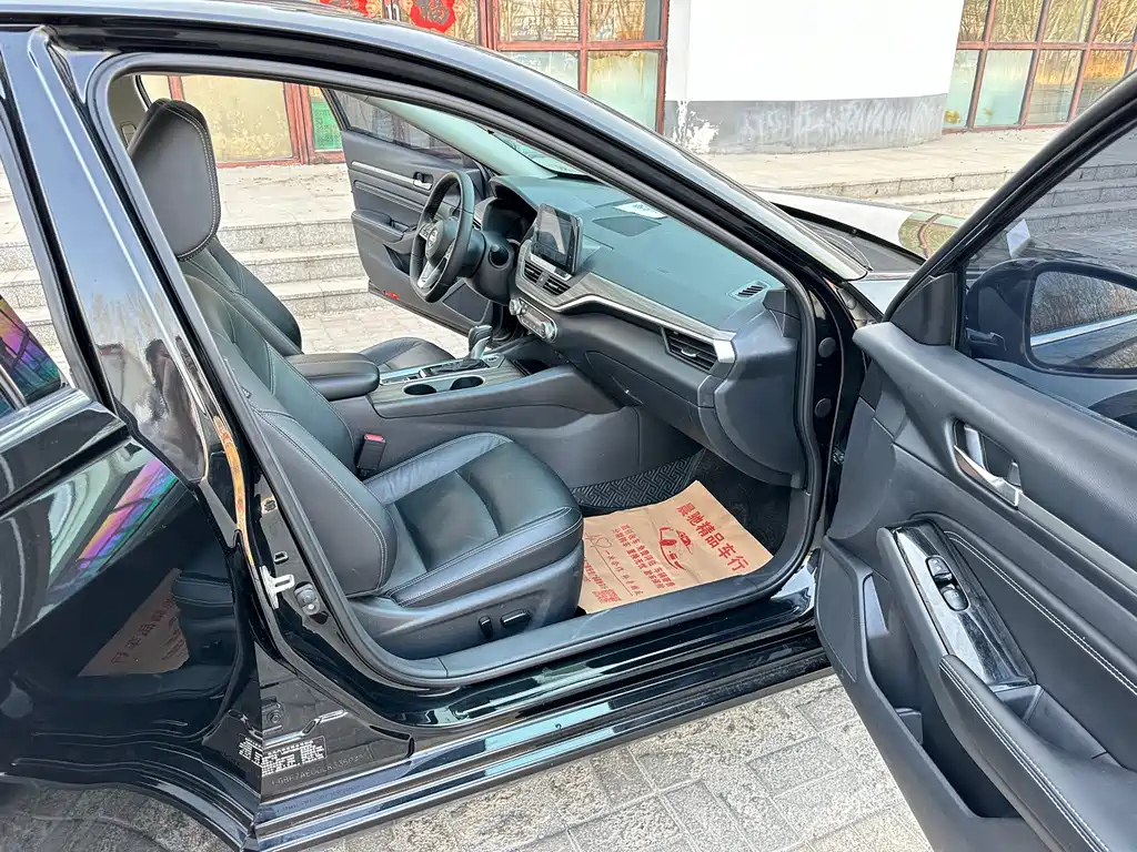 NISSAN TEANA 2021