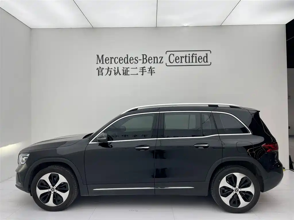 MERCEDES BENZ GLB 2021