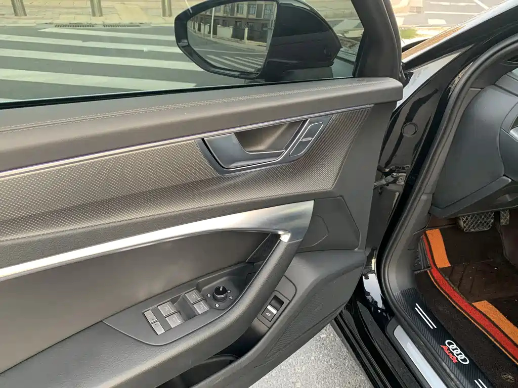 AUDI A6L 2023