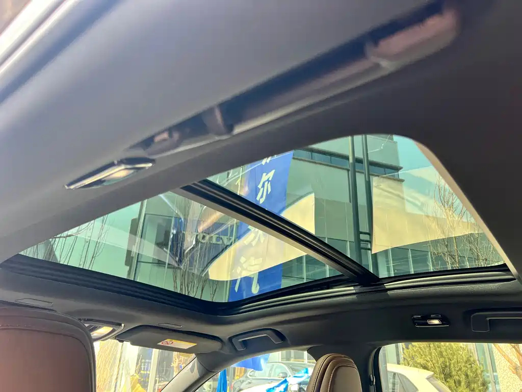 VOLVO S90 2024