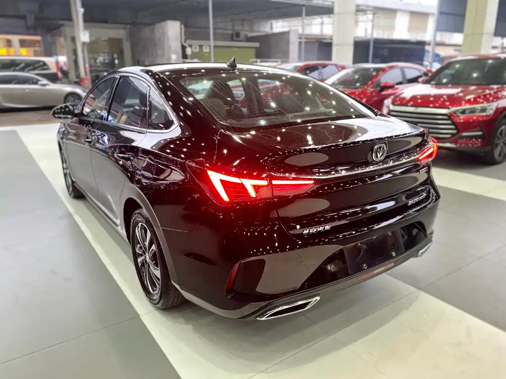 CHANGAN UNI-V 2023