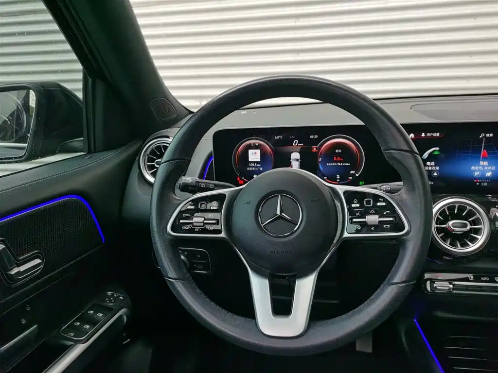 MERCEDES BENZ GLB 2020