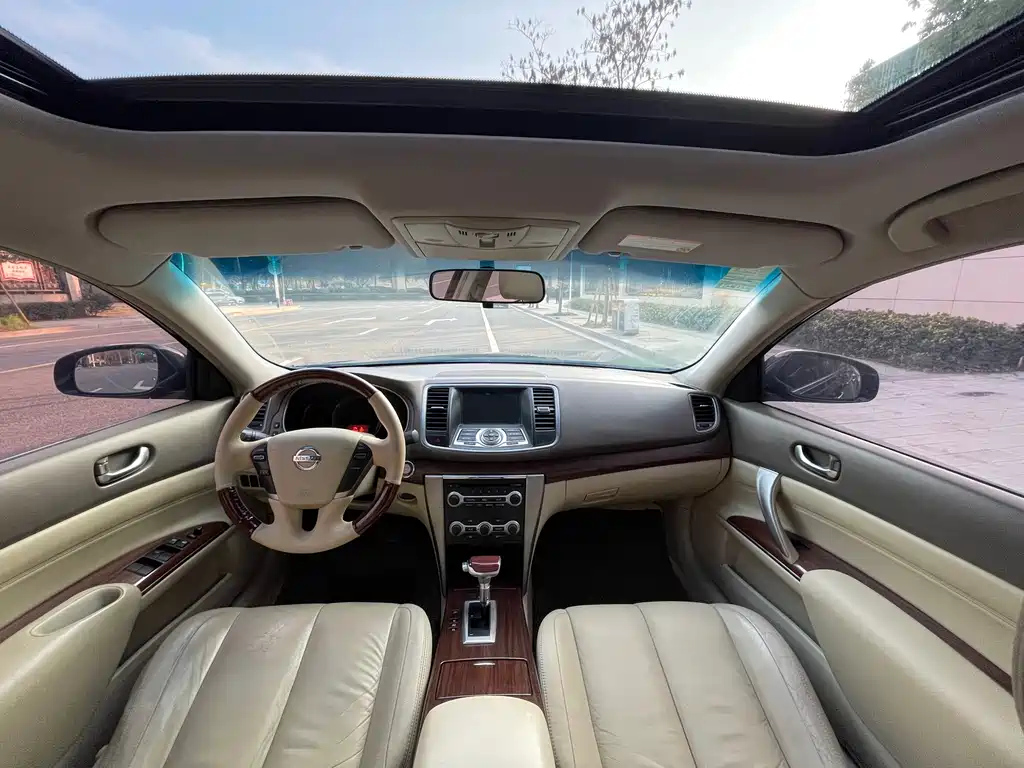 NISSAN TEANA 2009