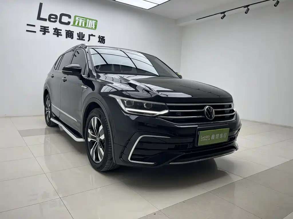 VOLKSWAGEN TIGUAN L 2022
