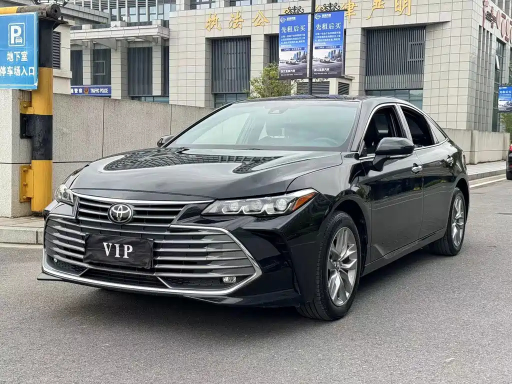 TOYOTA AVALON 2022