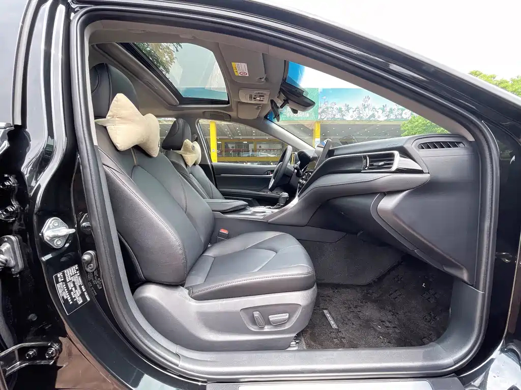 TOYOTA CAMRY 2024